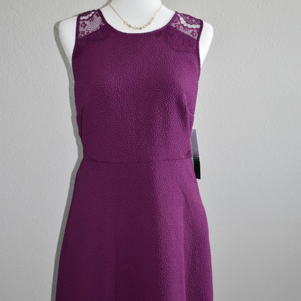 KENSIE SLEEVELESS LACE FIT AND FLARE DRESS  SZ MED